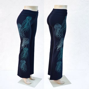 Glow in the Dark Jellyfish Yoga Pants - Yoga Pants - Festival Pants - Women&#39;s Yoga Pants - Psychedelic Yoga Pants