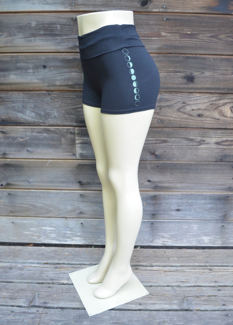 Moonphase Shorts