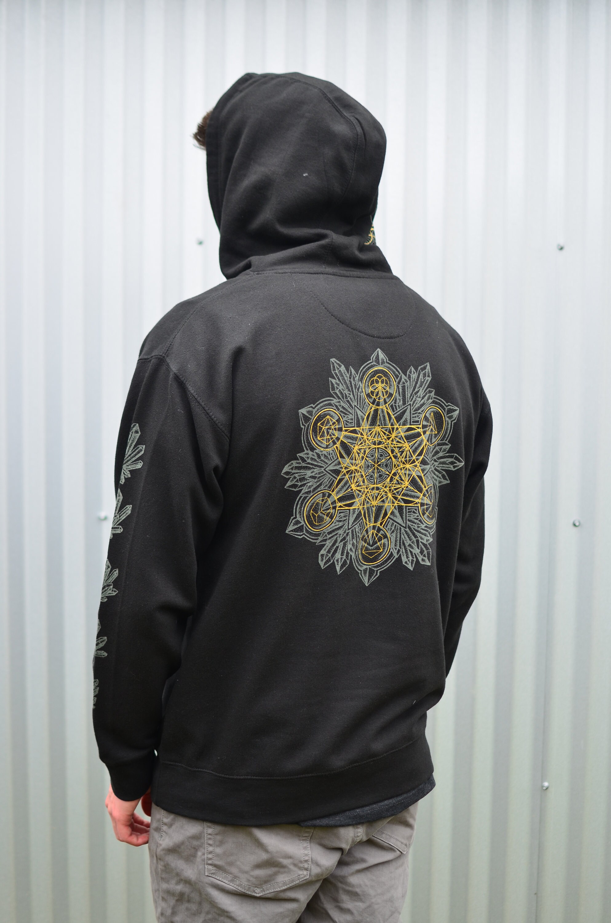 全信頼を寄せる Glow in Sacred Mens - Hoodie Mandala Crystal Dark the シャツ/ブラウス(半袖/袖なし)