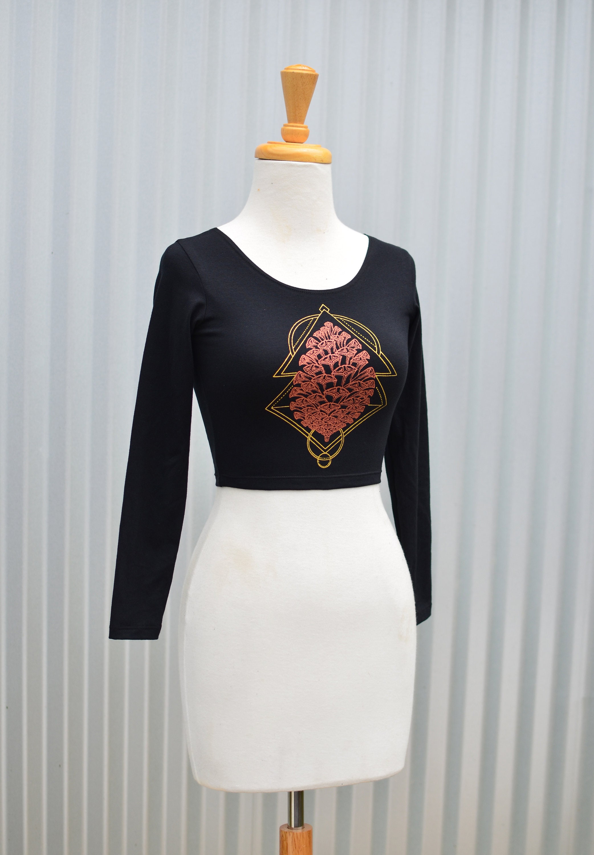 Metallic Pinecone Long Sleeve Fitted Crop Top - Women's