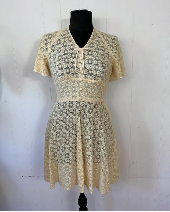 1970s spiderweb lace butter yellow mini dress