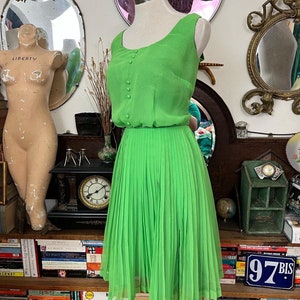 1960s sunray pleated chiffon cutie 24” waist