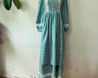 Rare 70s Laura Ashley floral green dress