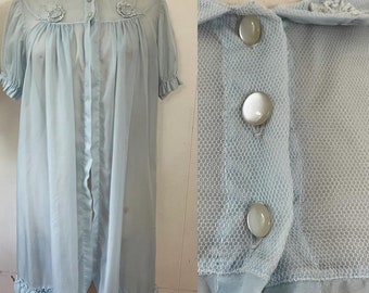 1940s volup icy tulle & lace Peignoir robe