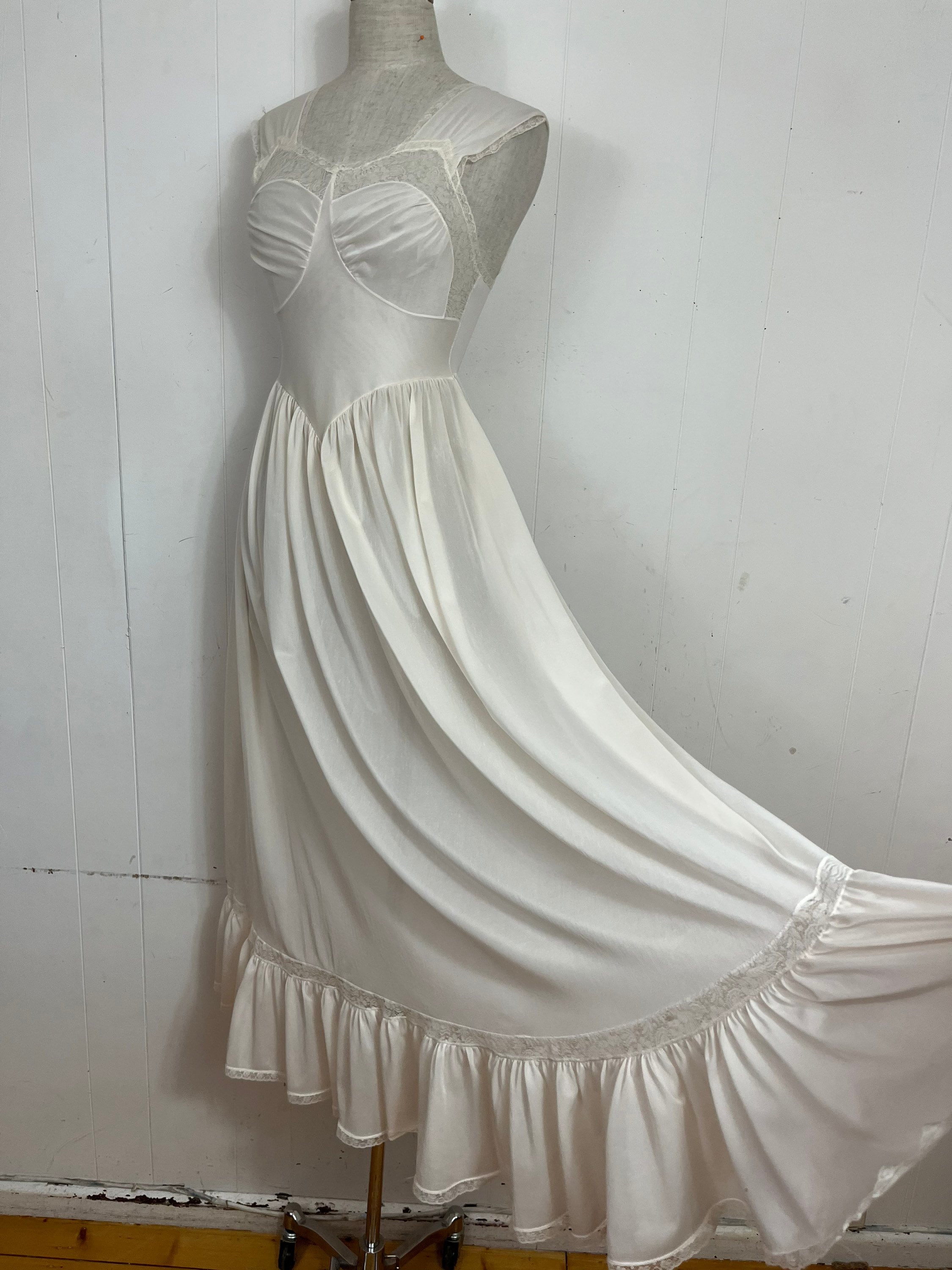 1940s Swiss Waist Full Skirt Slip Dress 2830/31 Waist Etsy