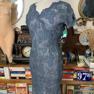 1940s L French blue grey lace, soutache embroidered true vintage 28 / 30” waist