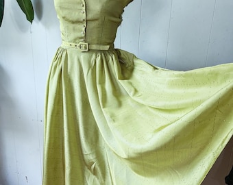 1940s chartreuse green periodot fit and flare dress