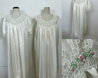 L/ XL - XXL Vintage 1950s silk blend Peignoir set