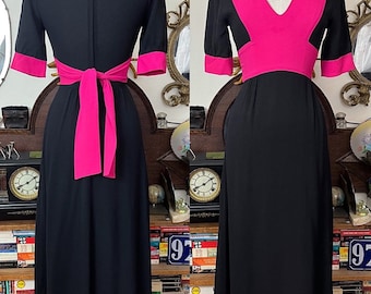 Vintage 70s Does 40s Rayon Dress: Hot Pink & Black Colorblock