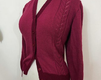 1970s L / XL  two tone plum pure wool hand knit cardigan sweater