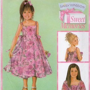 Simplicity 4678 Daisy Kingdom Sweet Memories Girls Dress and Shawl Pattern 3-6