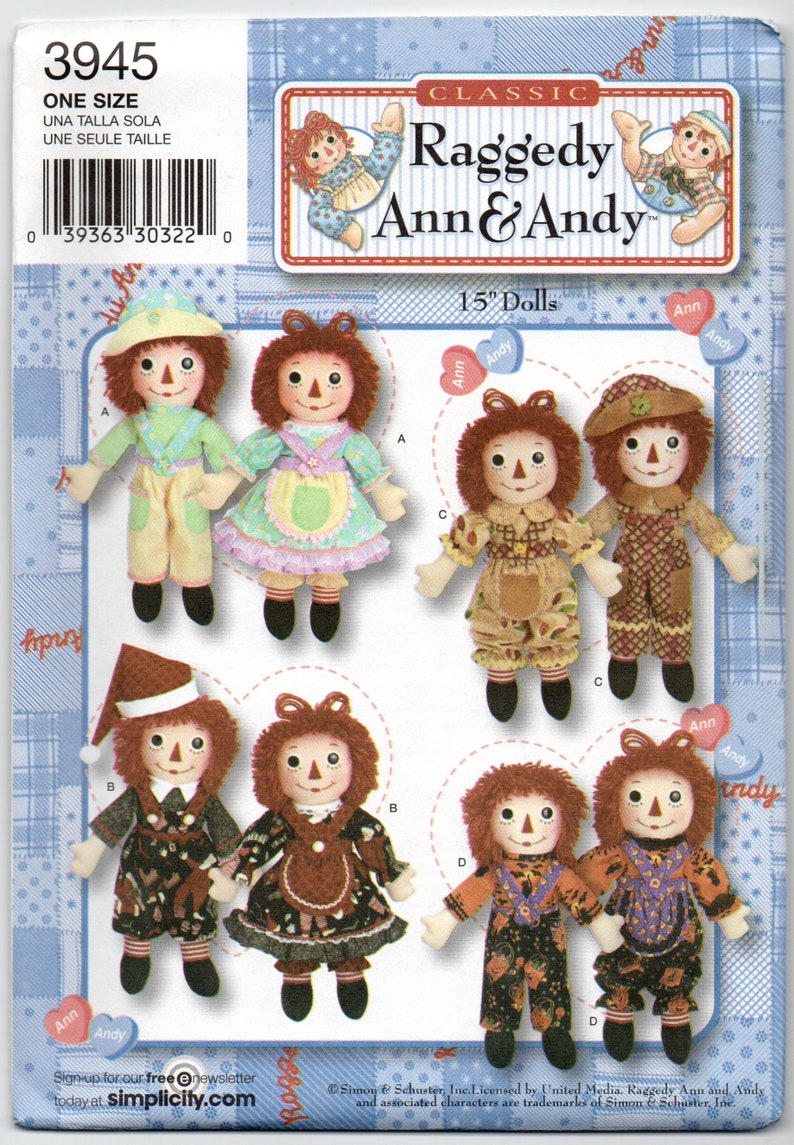 Simplicity 3945 Raggedy Ann and Andy 15 Dolls and Seasonal Clothing Pattern