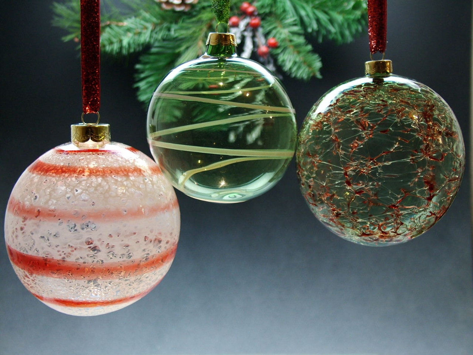 Прозрачные елочные игрушки. Christmas ball with led light real glass 15 см цена. Стеклянный шар на елку. Nostalgic christmas glass ornaments. Glass home decoration.