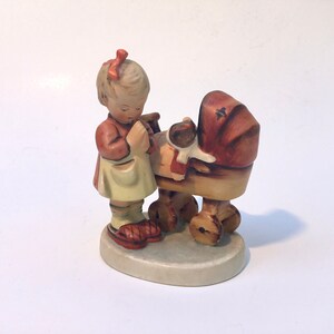 50&#39;s Hummel Doll Mother Figurine 67. Goebel Germany Large Bee Mark