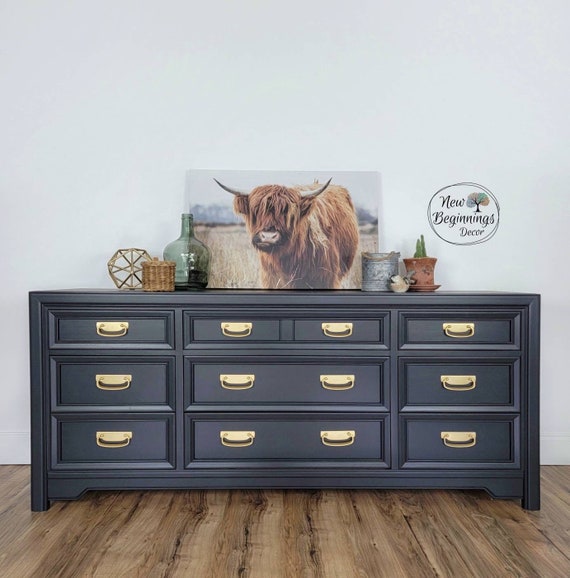 How to Use a Dresser As a Console Table: Stylish Space-Saving Ideas