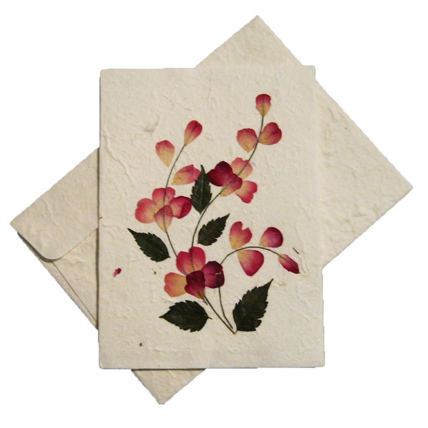 Natural Botanical Handmade// Dried Leaves and Pressed Flower Card with Envelopes