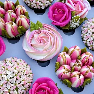 Flower cupcakes