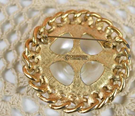 Sarah Coventry Brooch Baroque Goddess Gold Tone  … - image 7