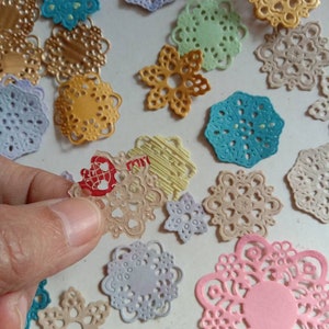 70 pcs mini tiny paper doilies for scrapbook, journal, planner, card-making Free shipping image 3