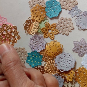 70 pcs mini tiny paper doilies for scrapbook, journal, planner, card-making Free shipping image 1