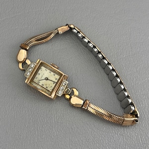 Tavannes 14 Karat Rose Gold and Diamond 1940s Women’s Watch, in Running Condition. Please Read Description. Free shipping.