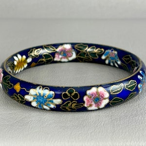 Vintage Chinese Blue Cloisonne Enamel Bangle Bracelet-2 1/2 Inches Across. Free shipping.