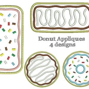 Könnte beinhalten: Vier Donut-Applikationsdesigns. Ein langer rechteckiger Donut mit rosa Zuckerguss und bunten Streuseln, ein rechteckiger Donut mit braunem Zuckerguss und weißen Wirbeln, ein runder Donut mit braunem Zuckerguss und weißen Wirbeln und ein runder Donut mit blauem Zuckerguss und bunten Streuseln.