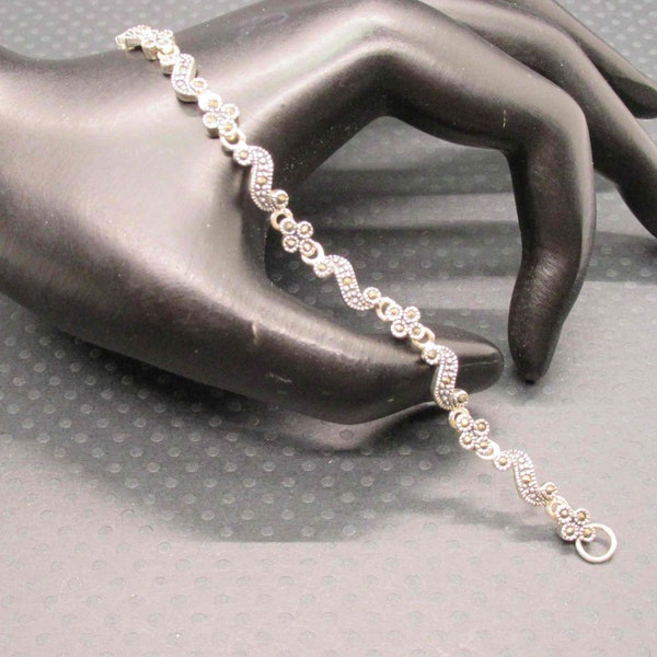 925 Stamped Delicate Textured Sterling Silver and Marcasite Link Bracelet 6g