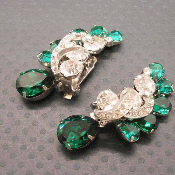 EISENBERG Signed Crystal Clear & Emerald Rhinestone Dangle Earrings