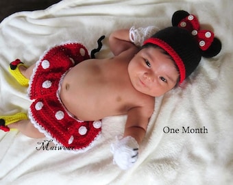 Crochet Minnie Mouse Baby/Newborn outfit set..Photo prop