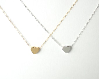 Collar de corazón inicial - Cadena llena de oro, Cadena de plata esterlina, Collar de corazón diminuto, Collar delicado, Collar de todos los días, Collar de corazón
