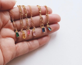 Emerald Gold Necklace, Gold Necklaces for Women, Layering necklaces, Simple Everyday Jewelry, Emerald Pendant Gold Necklace, Gift ideas