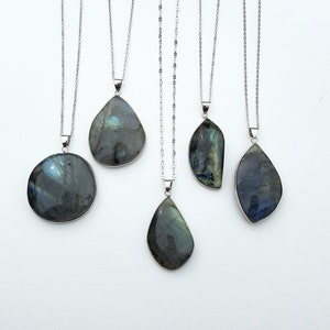 Natural Labradorite Necklace, Crystal Necklace, Quartz Necklace, Healing Stones, Gemstone, June Birthstone, Long Necklace, Bridesmaid Gift