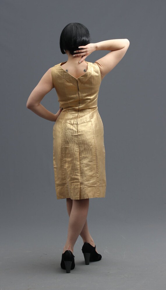 50s/60s Metallic Pale Gold Lame Cocktail Dress w … - image 2