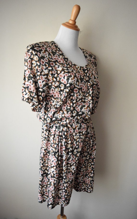 90s Grunge Floral Print Romper in Black & Pink //… - image 4