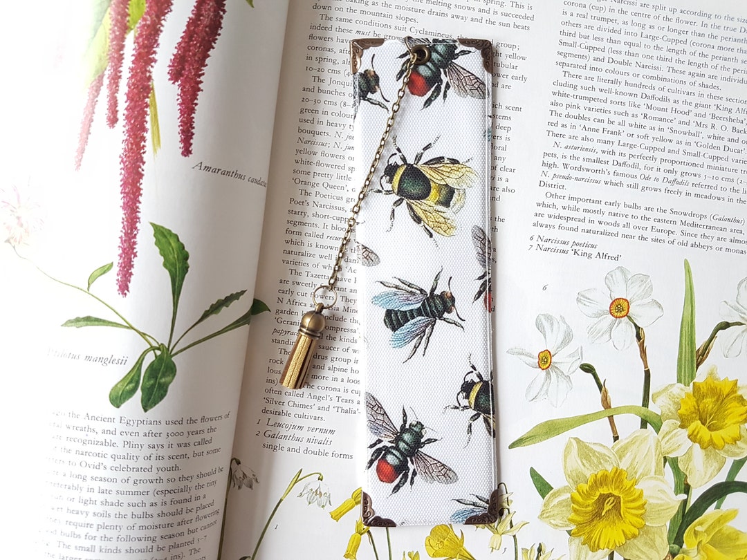 Bumble Bee Bookmark: Vegan Faux Leather Page Marker - Etsy