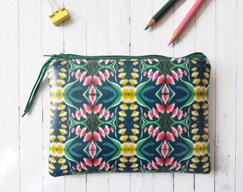 Tropical vibes, vegan gift ides, vegan leather wallet, faux leather wallet, zipper pouches, waterproof wallets, wipe clean bags.