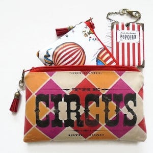 handgemachtes Geschenk, veganes Geschenk für sie, Reisegeschenke, wasserfeste Brieftaschen, Passsets, Vintage-Zirkus-Thema Passport-Geschenkset.