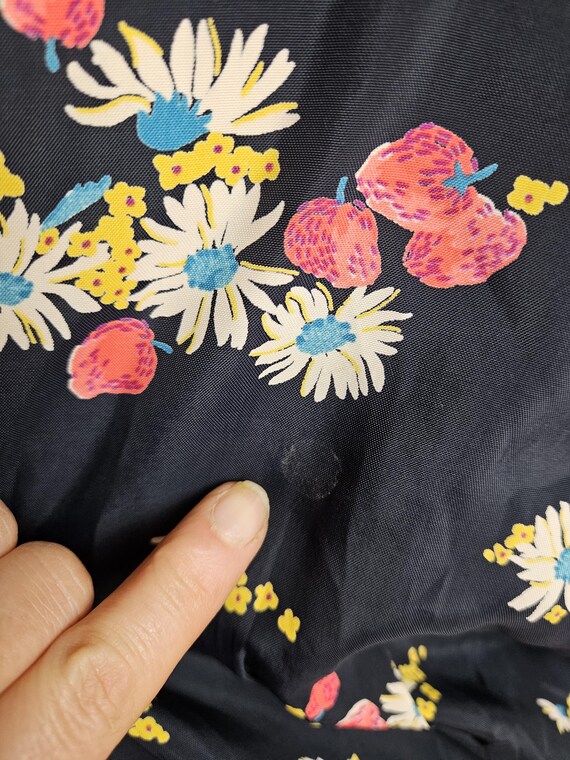 Rare 1940s volup novelty print blouse strawberrie… - image 8