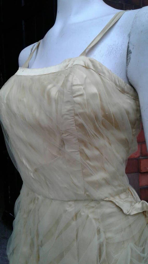Lovely pretty pale yellow 1950s tulle prom dress … - image 5