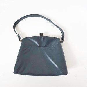Stylish 1940s handbag cute and practical