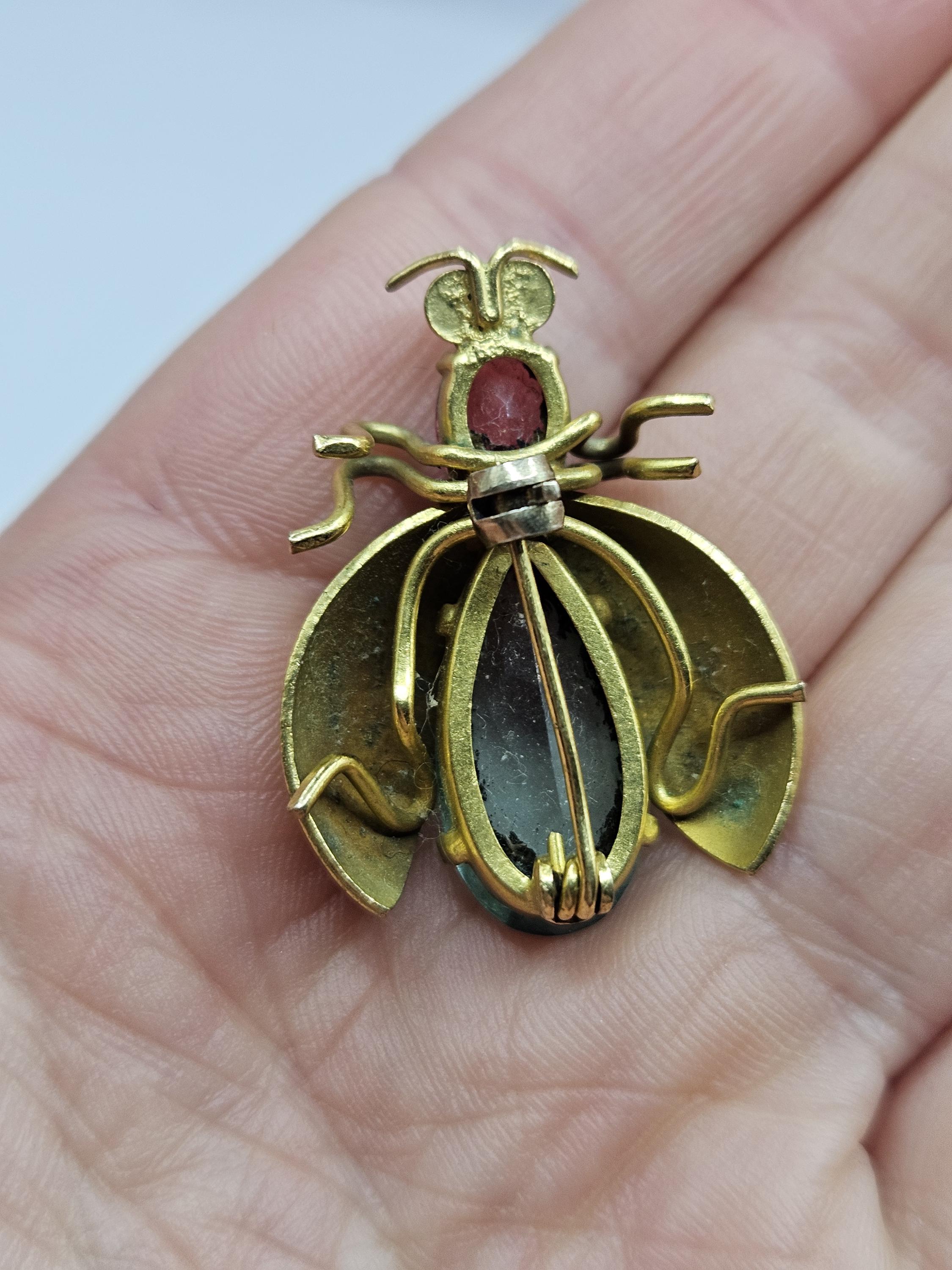 1930年代から40年代にかけての素晴らしい虫のブローチ。クリスマス