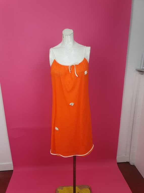 Cute 1960s orange slip dress flower sewn on - image 10