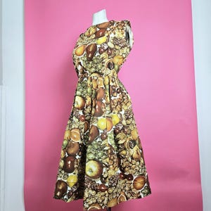 Amazing 1950s novelty print fruit dress graped oranges apples nuts perfect for Spring Summer wedding party
