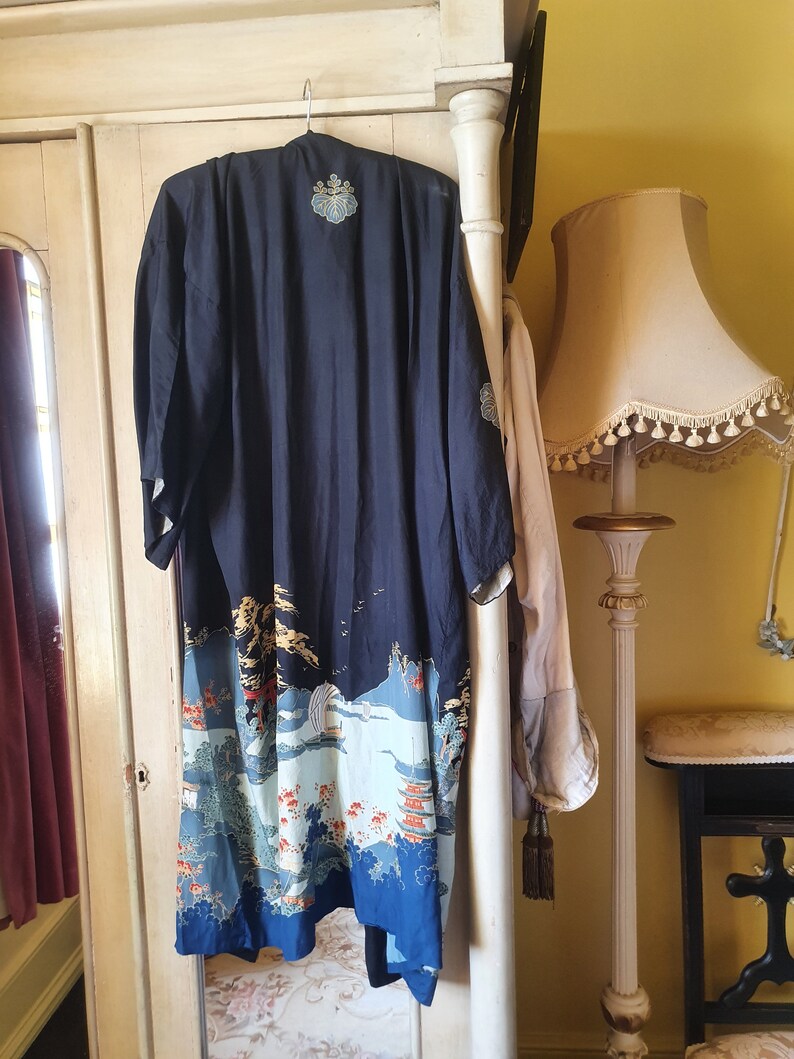 Stunning 1920s pongee silk robe with fab Japanese design rarer darker colours art deco jazz age Boho hippy jacket image 4
