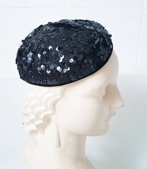 Sale Fab stylish original 1930s little jaunty sequ