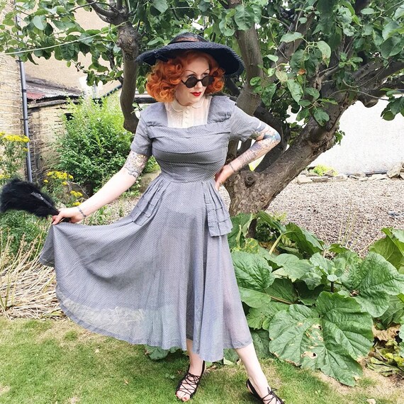 grey dress with white collar Sale Stunning Later 1940s and Spotted White and Button Detail to Contrast the Other Fabric Tiered Panniers at Side Flowy dress