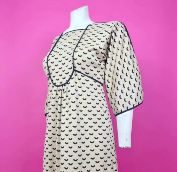 Stylish 1970s Fenno Sport Cream Beige and Brown Patterned