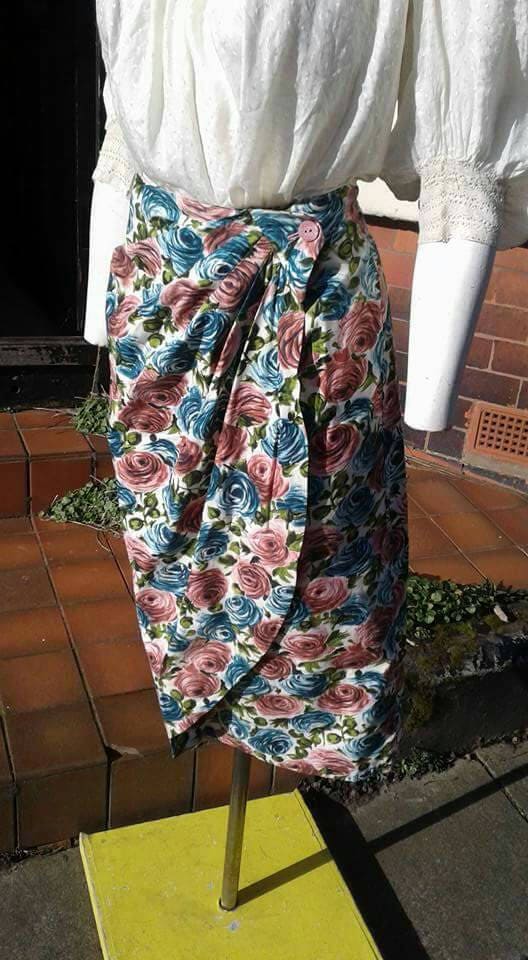 Image of Sale Pretty Romantic S Cotton Rose Print Wrap Skirt With Blue & Pink