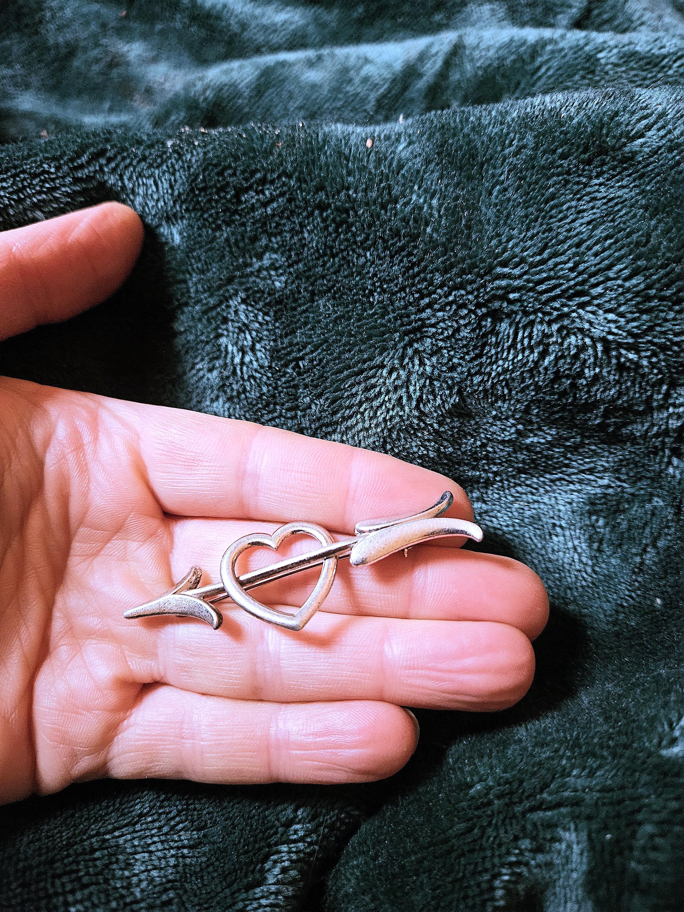 Vintage 1940s brooches - Etsy 日本